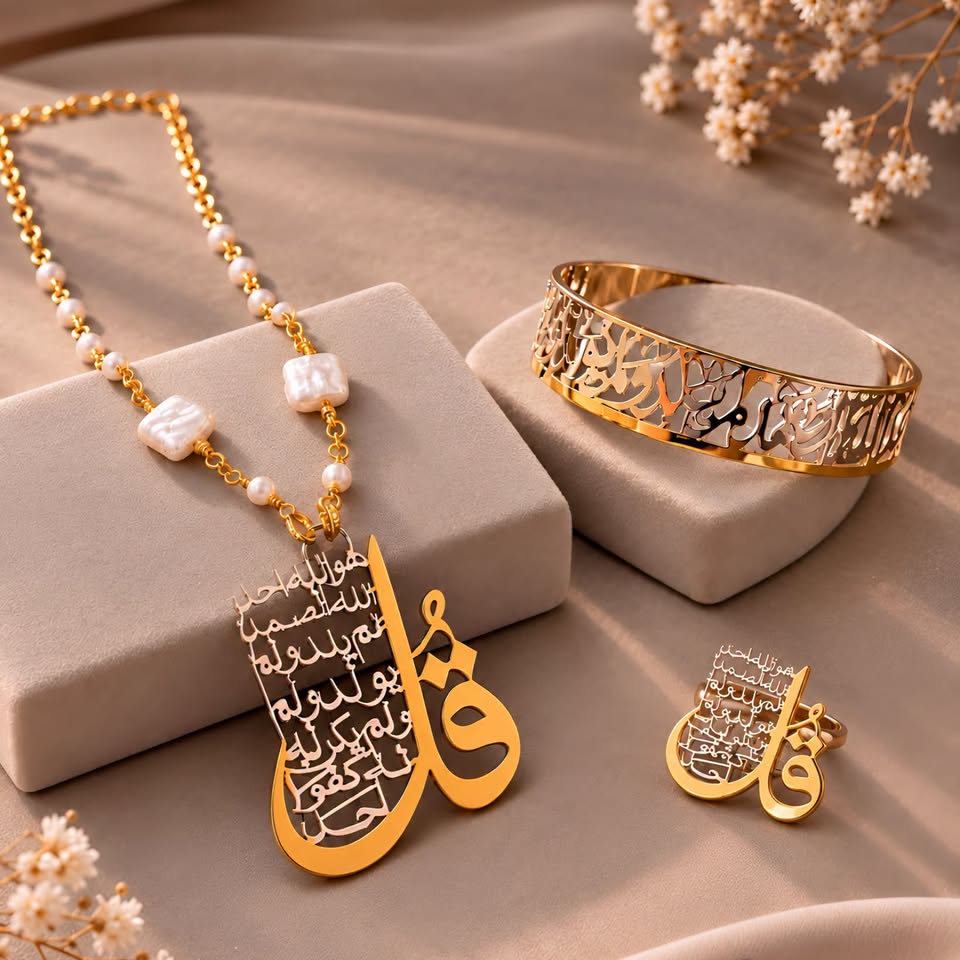 عقد كريستال